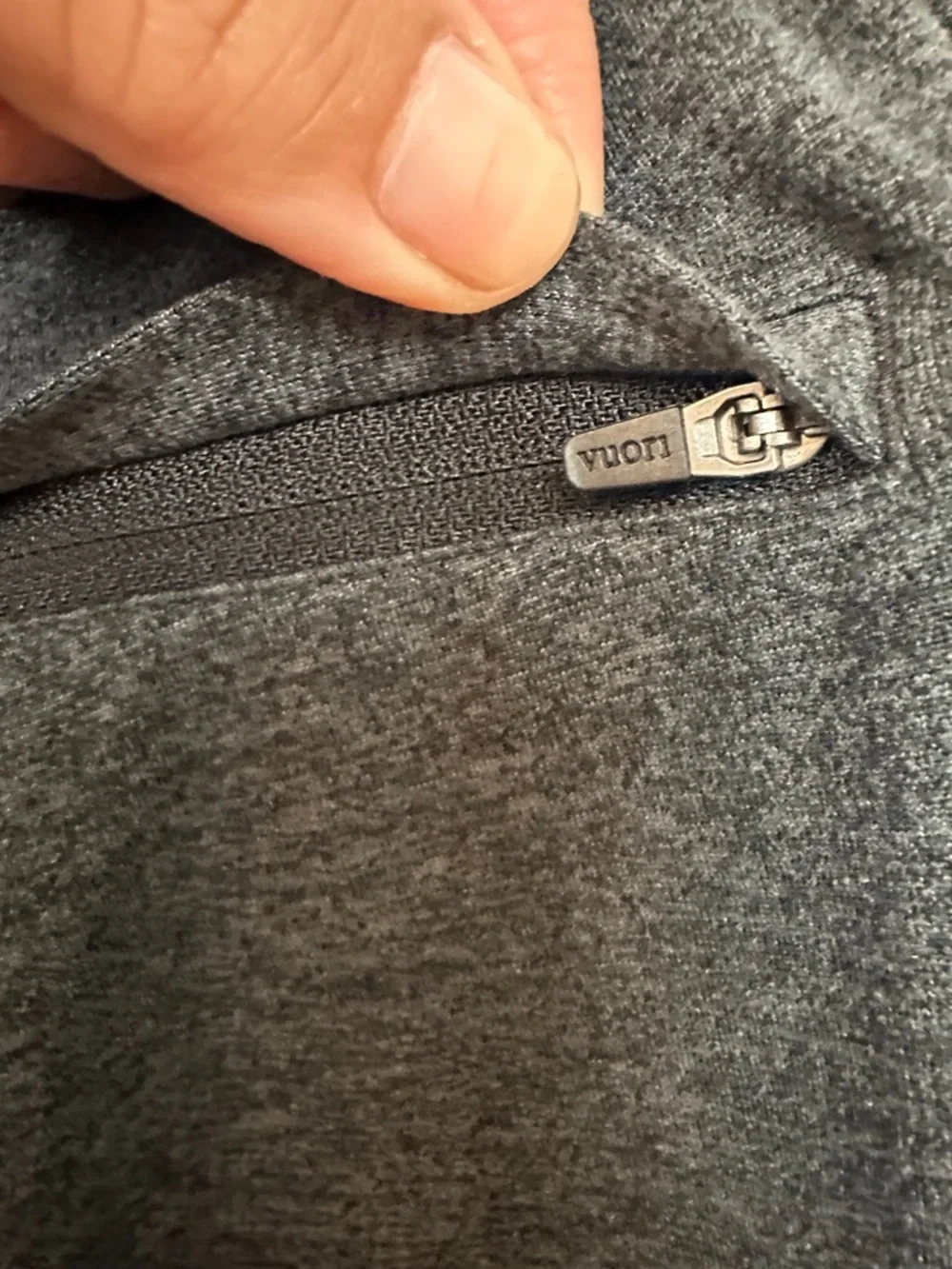 Vuori Men's Ponto Performance Pant in Charcoal Heather Sz M